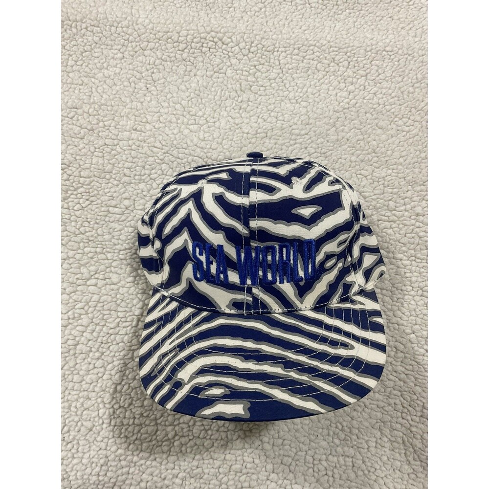 Vtg Sea World Embroidered Shamu Snapback Hat Youth size fits Adult up to 7 3/8